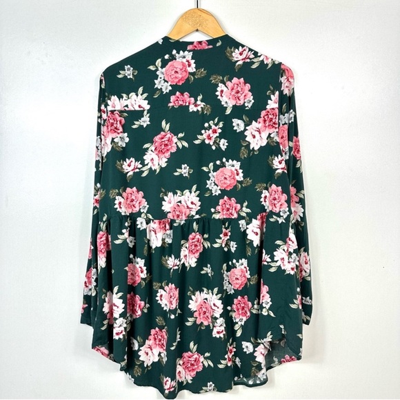 TORRID Emma Babydoll Challis Button Front Green Tunic Floral Size 2 - Picture 6 of 7